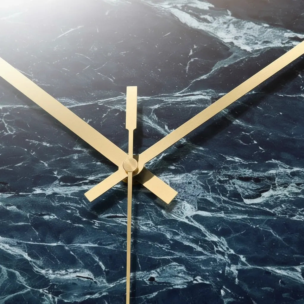 horloge murale design en verre