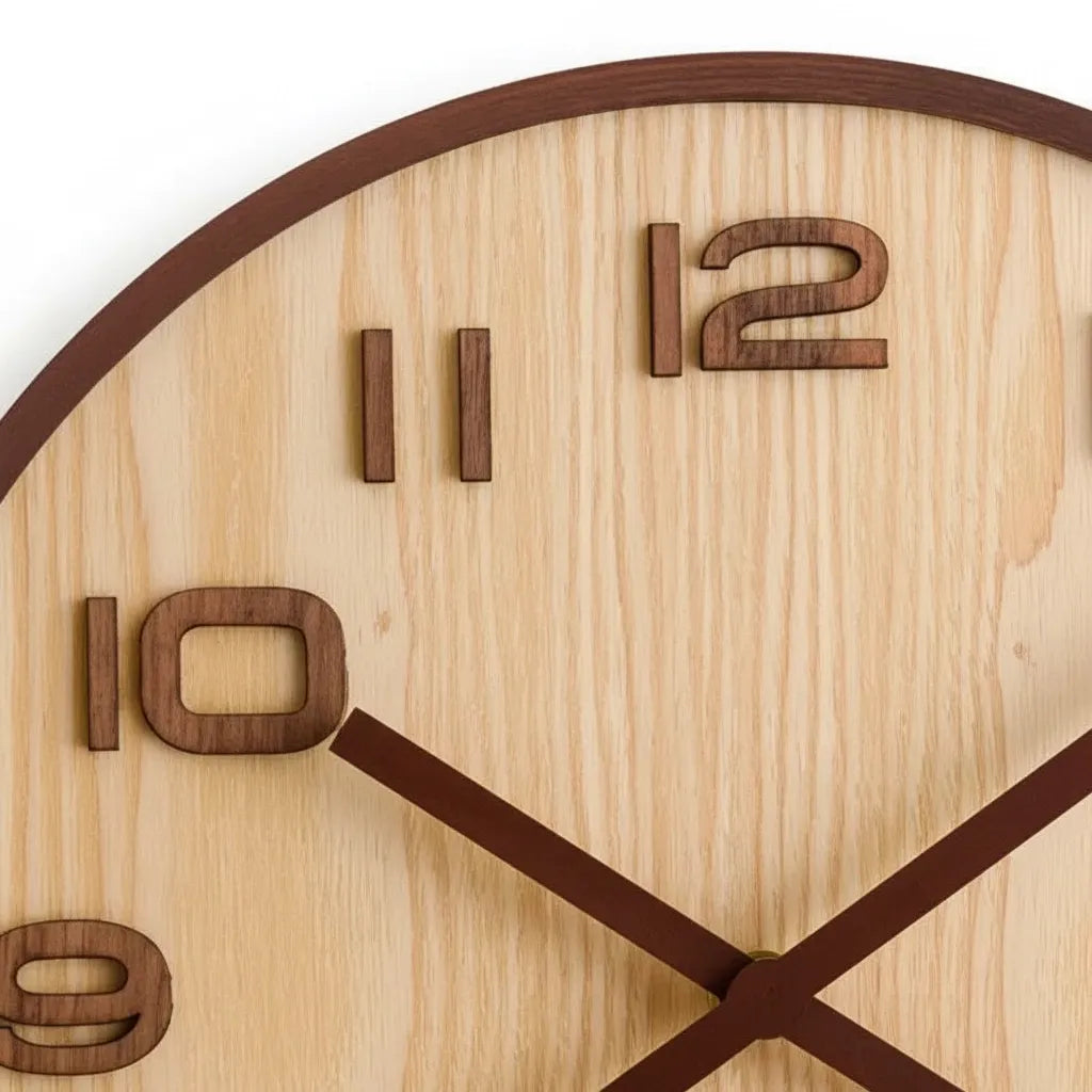 Horloge Murale en Bois de Noyer